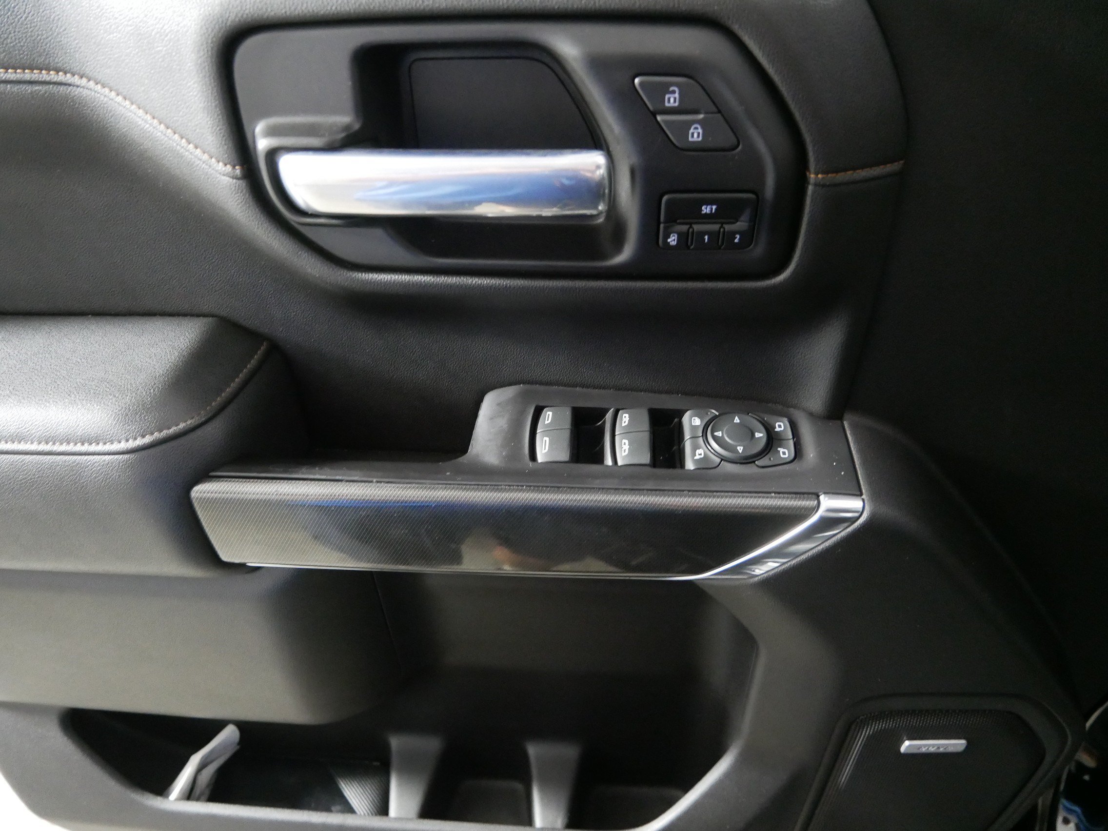Used 2021 GMC Sierra 1500 AT4 w/ AT4 Preferred Package AWD/4WD image 19