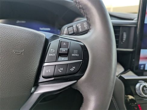 Used 2023 Ford Explorer Platinum w/ Technology Package image 30