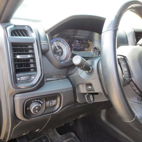 Used 2022 RAM 2500 Limited AWD/4WD image 21