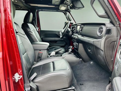 Used 2022 Jeep Wrangler Unlimited Sahara w/ LED Lighting Group image 20