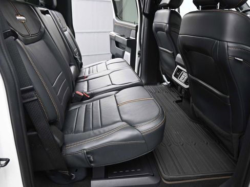 Used 2024 Ford F250 Platinum image 14