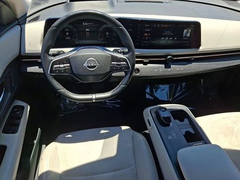Used 2023 Nissan Ariya FWD image 13