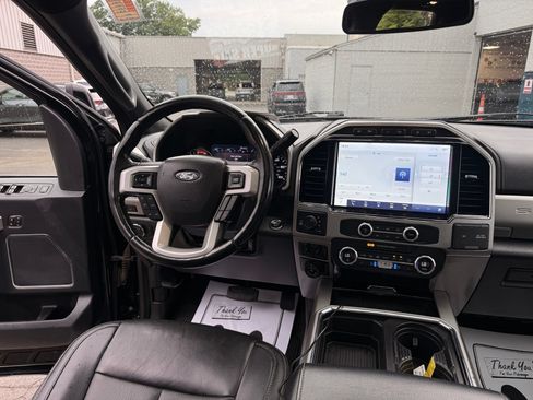 Used 2022 Ford F250 Lariat w/ Lariat Ultimate Package AWD/4WD image 19