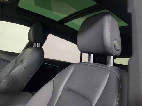 Used 2023 Audi Q8 Premium Plus image 23