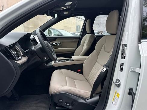 Certified 2026 Volvo XC90 B6 Plus w/ Protection Package Premier AWD/4WD image 5
