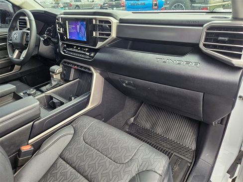 Used 2024 Toyota Tundra SR5 image 39