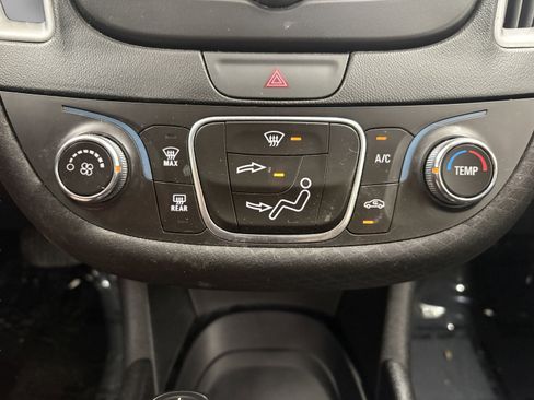 Used 2017 Chevrolet Malibu LS FWD image 16