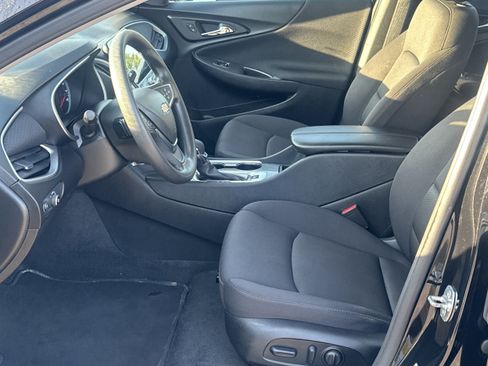 Used 2024 Chevrolet Malibu LT FWD image 9