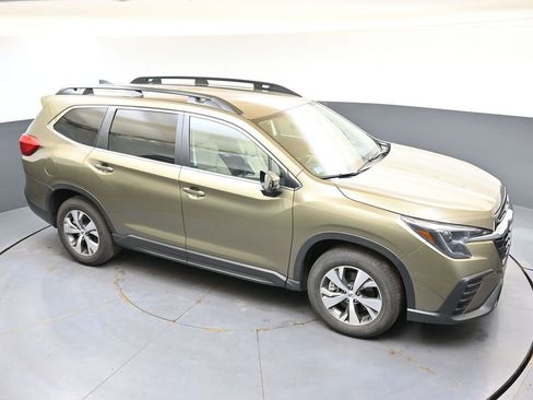 Used 2025 Subaru Ascent Premium AWD/4WD image 43