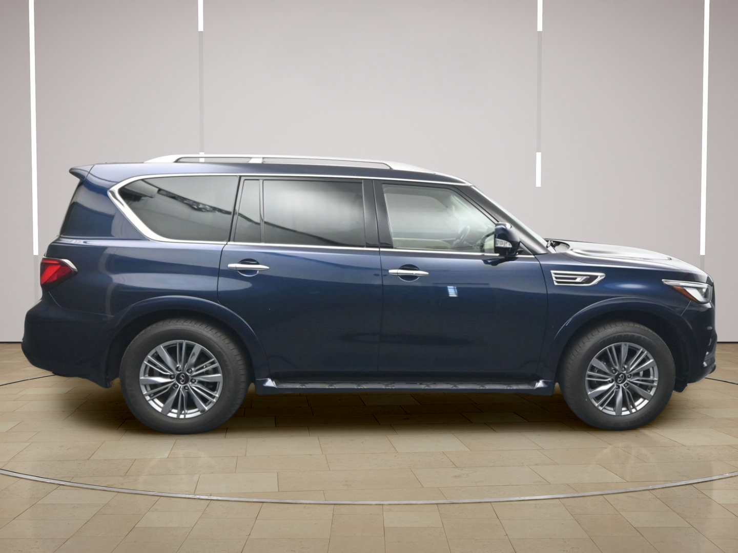 Used 2023 INFINITI QX80 Luxe w/ All-Season Package AWD/4WD image 8