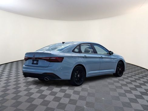 Used 2025 Volkswagen Jetta GLI Autobahn FWD image 5