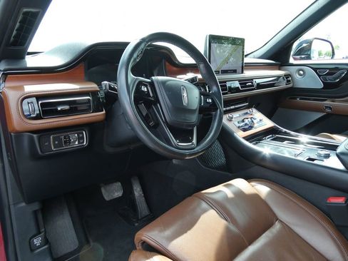 Used 2020 Lincoln Aviator Reserve w/ Equipment Group 202A AWD/4WD image 24