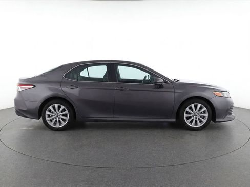 Certified 2018 Toyota Camry LE FWD image 8