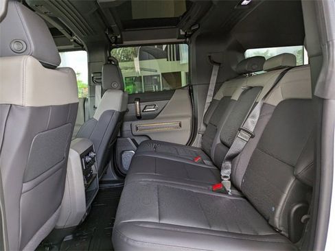 New 2025 GMC Hummer EV 2X w/ Extreme Off-Road Package image 5