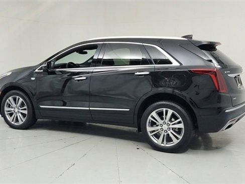 Certified 2024 Cadillac XT5 Premium Luxury w/ LPO, Floor Liner Package image 3
