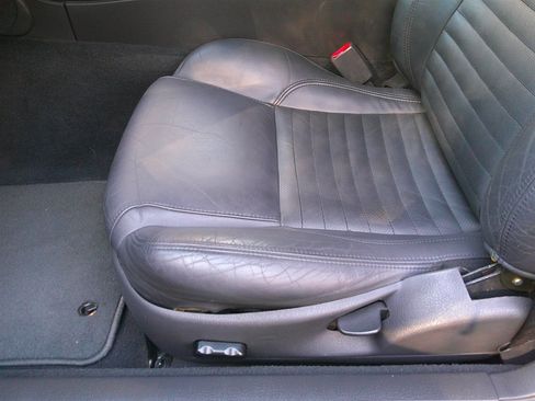 Used 2002 Ford Thunderbird image 15