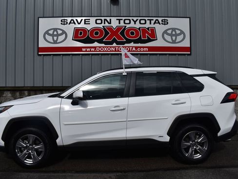 Certified 2024 Toyota RAV4 LE image 4