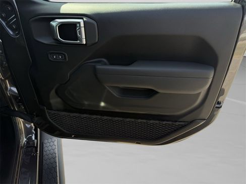 New 2026 Jeep Wrangler Sport S image 32