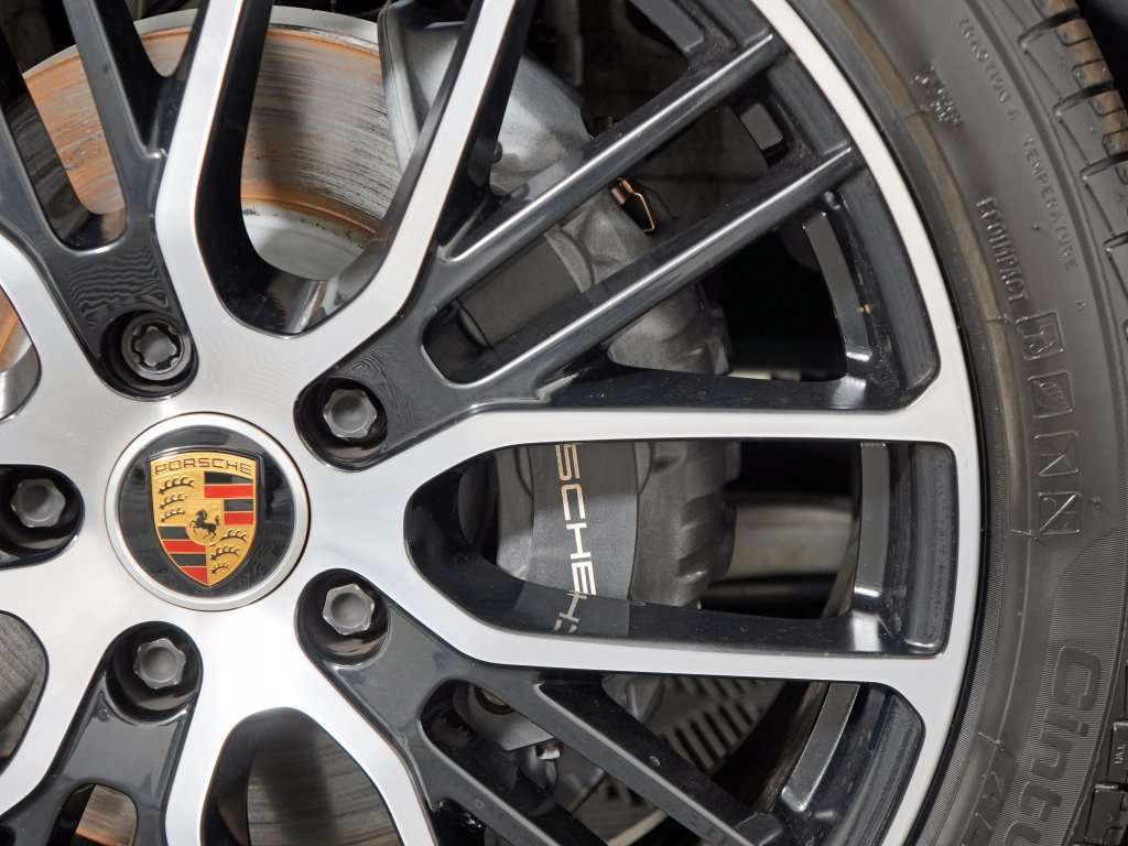 Used 2023 Porsche Panamera 4 Platinum Edition w/ Assistance Package AWD/4WD image 17