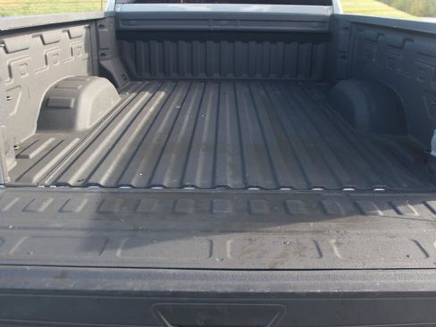 Used 2024 Chevrolet Silverado 2500 Custom w/ Custom Convenience Package AWD/4WD image 13