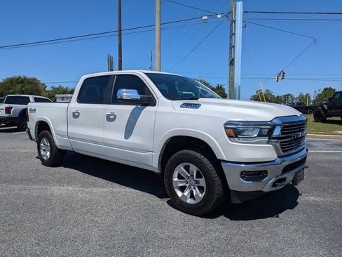Used 2020 RAM 1500 Laramie AWD/4WD image 2