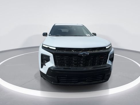 New 2026 Chevrolet Traverse RS image 3