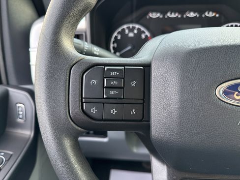 Used 2025 Ford F250 XL w/ XL Driver Assist Package image 24