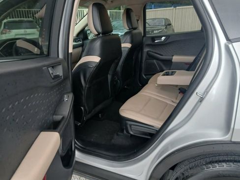 Used 2020 Ford Escape SEL FWD image 11