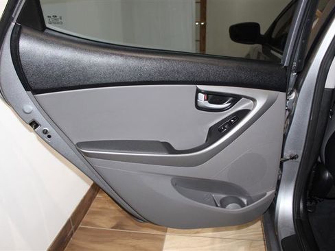 Used 2014 Hyundai Elantra Limited FWD image 30