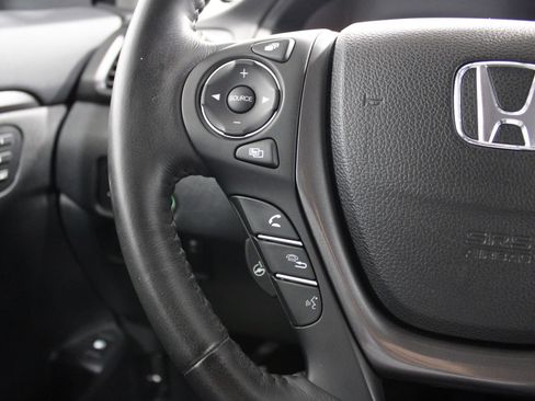 Used 2022 Honda Ridgeline RTL-E image 40