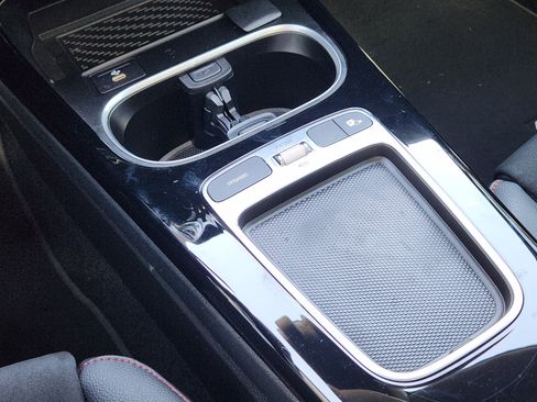 Certified 2025 Mercedes-Benz CLA 250 4MATIC image 21