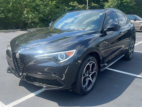 Used 2022 Alfa Romeo Stelvio Veloce AWD/4WD image 1