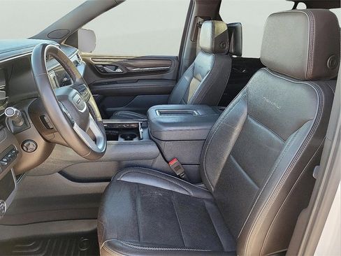 Used 2023 GMC Yukon Denali image 14