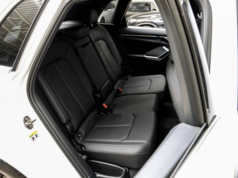 Used 2024 Audi Q3 2.0T Premium w/ Convenience Package image 37