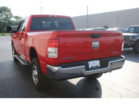 Used 2024 RAM 2500 Big Horn w/ Bed Utility Group image 6