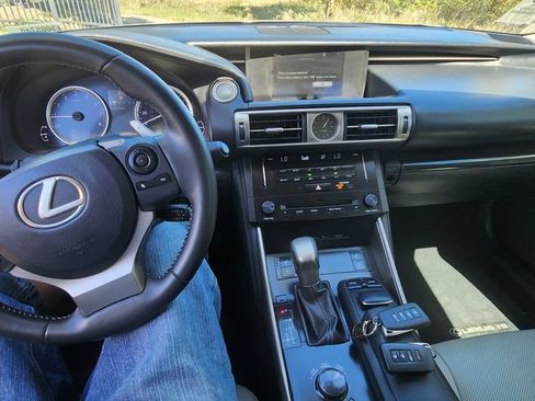 Used 2014 Lexus IS 250 AWD w/ Luxury Package w/Gray Wood image 4