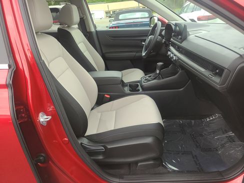 Used 2025 Honda CR-V EX image 18