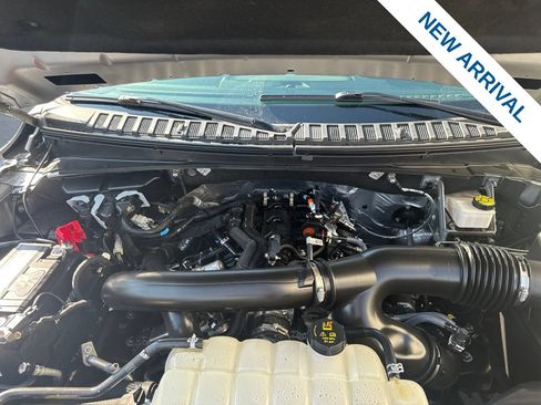 Used 2024 Ford Expedition Platinum AWD/4WD image 35