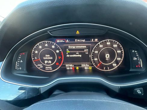 Used 2017 Audi Q7 3.0T Prestige image 38