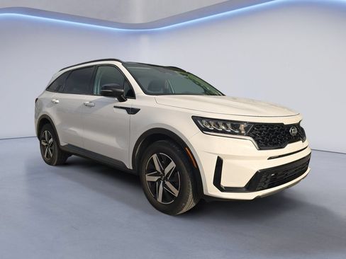 Used 2021 Kia Sorento S w/ Panoramic Sunroof Package FWD image 9