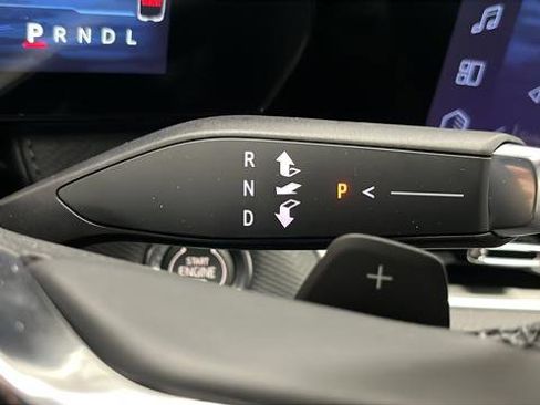 New 2026 Chevrolet Equinox LT w/ Convenience Package II image 23