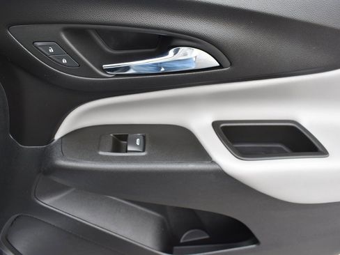 Used 2023 Chevrolet Equinox LT image 15