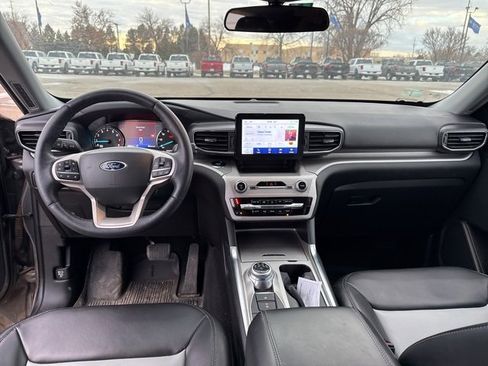 Used 2023 Ford Explorer XLT w/ Equipment Group 202A image 16