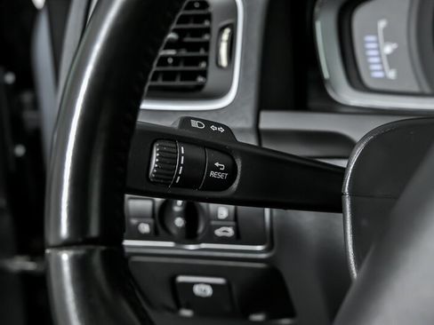 Used 2018 Volvo S60 T5 Inscription FWD image 25