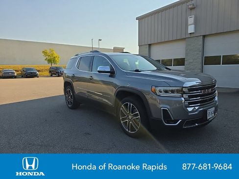 Used 2021 GMC Acadia SLT w/ Technology Package FWD image 7
