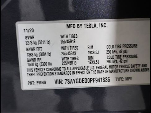 Used 2023 Tesla Model Y 2WD image 11