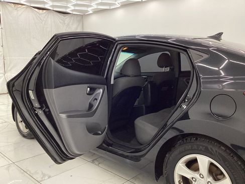 Used 2014 Hyundai Elantra SE image 11