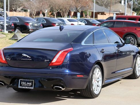 Used 2016 Jaguar XJ R-Sport image 10