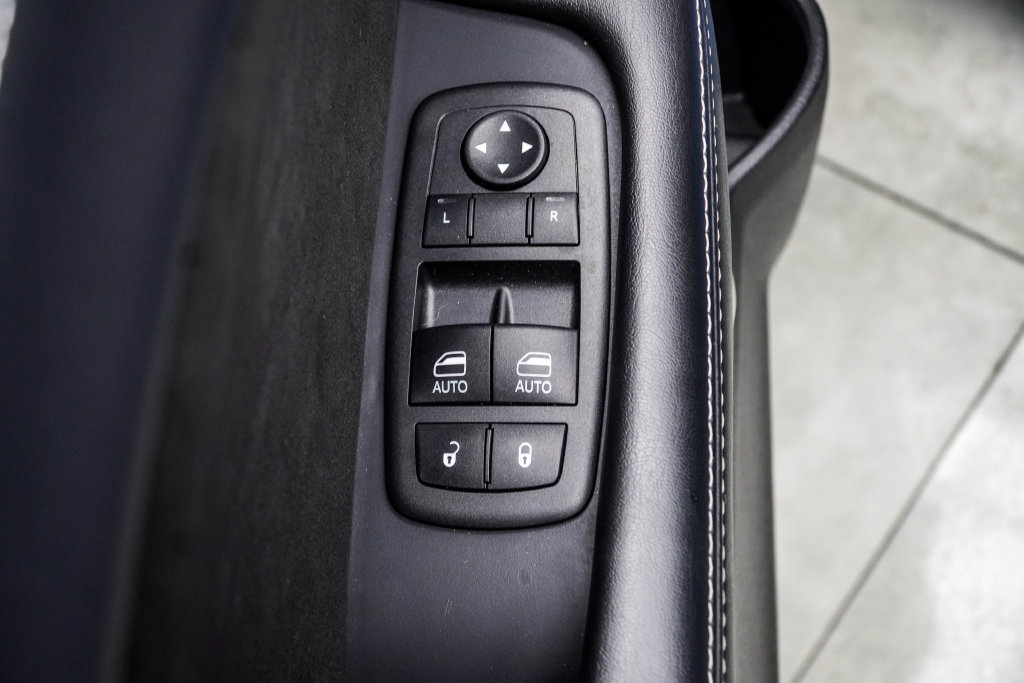 Used 2023 Dodge Challenger SRT Hellcat RWD image 39