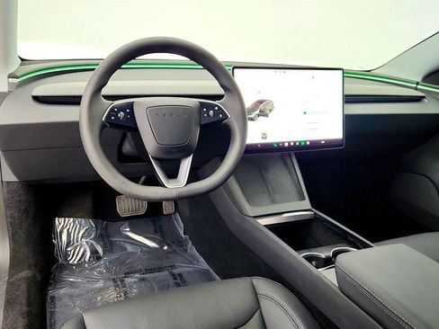 Used 2024 Tesla Model 3 image 12